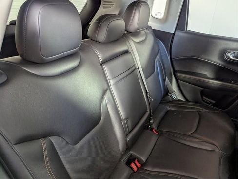 Certified 2018 Jeep Compass Limited w/ Navigation Group image 32