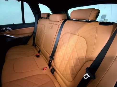 New 2026 BMW X5 sDrive40i w/ Climate Comfort Package RWD image 10