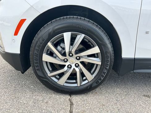 Used 2023 Chevrolet Equinox Premier image 10