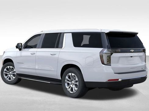 New 2026 Chevrolet Suburban LT w/ Comfort Package image 3