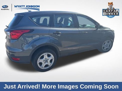 Used 2019 Ford Escape S image 8