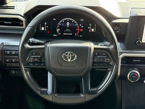 Used 2025 Toyota Tacoma SR5 AWD/4WD image 14