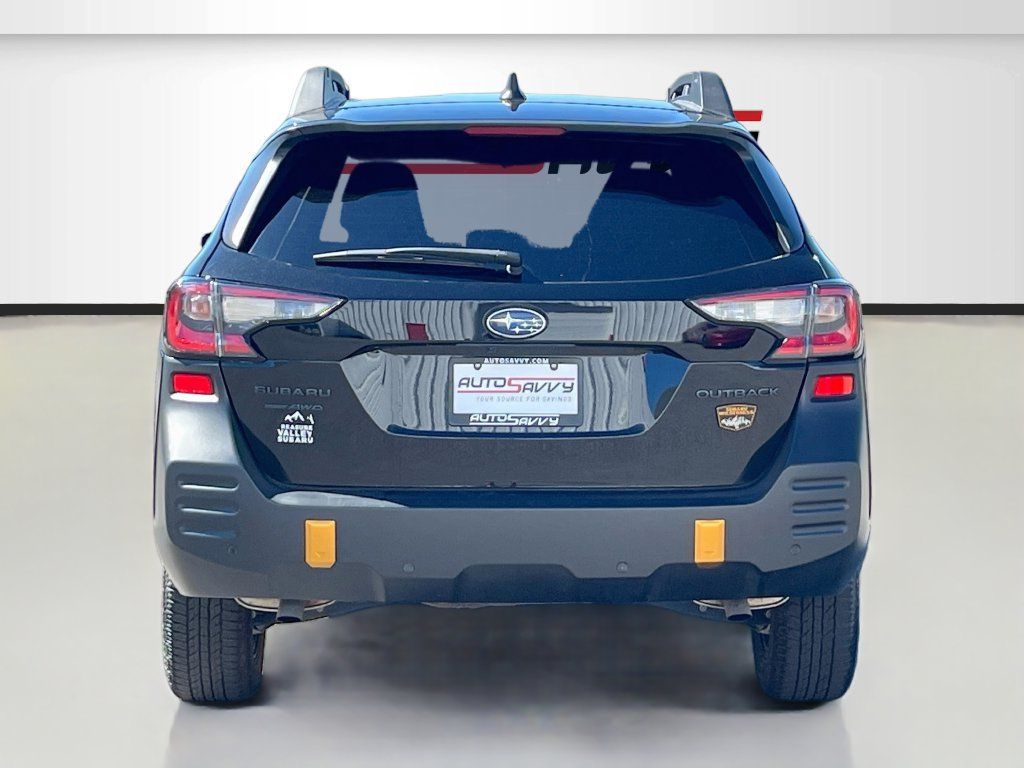 Used 2025 Subaru Outback Wilderness AWD/4WD image 6