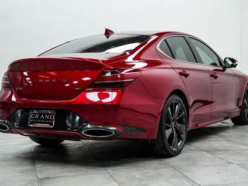 Used 2022 Genesis G70 3.3T image 12