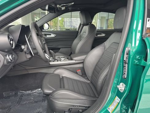 New 2026 Alfa Romeo Giulia w/ Driving Assist Package RWD image 14