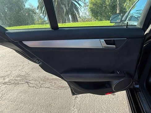 Used 2013 Mercedes-Benz C 250 Sedan image 11