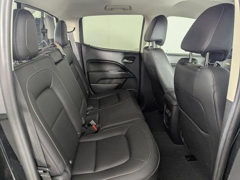 Used 2022 Chevrolet Colorado ZR2 AWD/4WD image 19