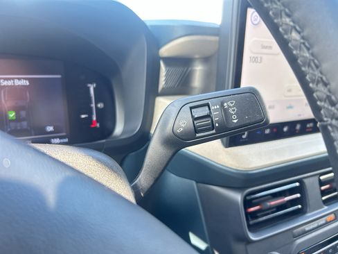 Used 2025 Ford Maverick Lariat w/ 4K Tow Package AWD/4WD image 24