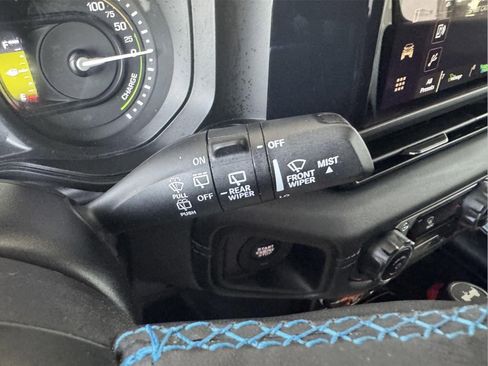Used 2025 Jeep Wrangler Unlimited Rubicon 4xe AWD/4WD image 18