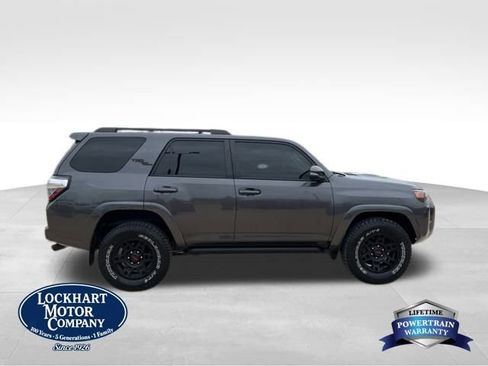 Used 2022 Toyota 4Runner TRD Off-Road Premium image 8
