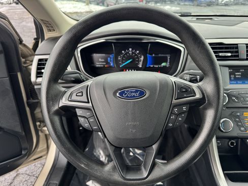 Used 2018 Ford Fusion S image 19