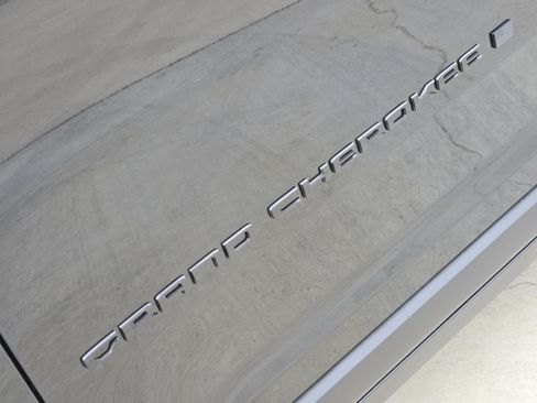 New 2026 Jeep Grand Cherokee L 4WD image 7