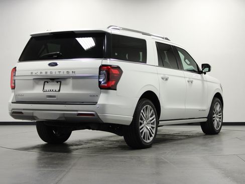 Used 2022 Ford Expedition Max Platinum AWD/4WD image 4