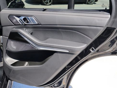 Used 2025 BMW X5 M60i AWD/4WD image 16
