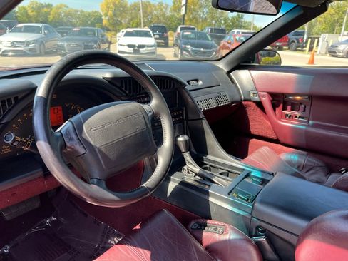 Used 1993 Chevrolet Corvette Coupe 2D image 9