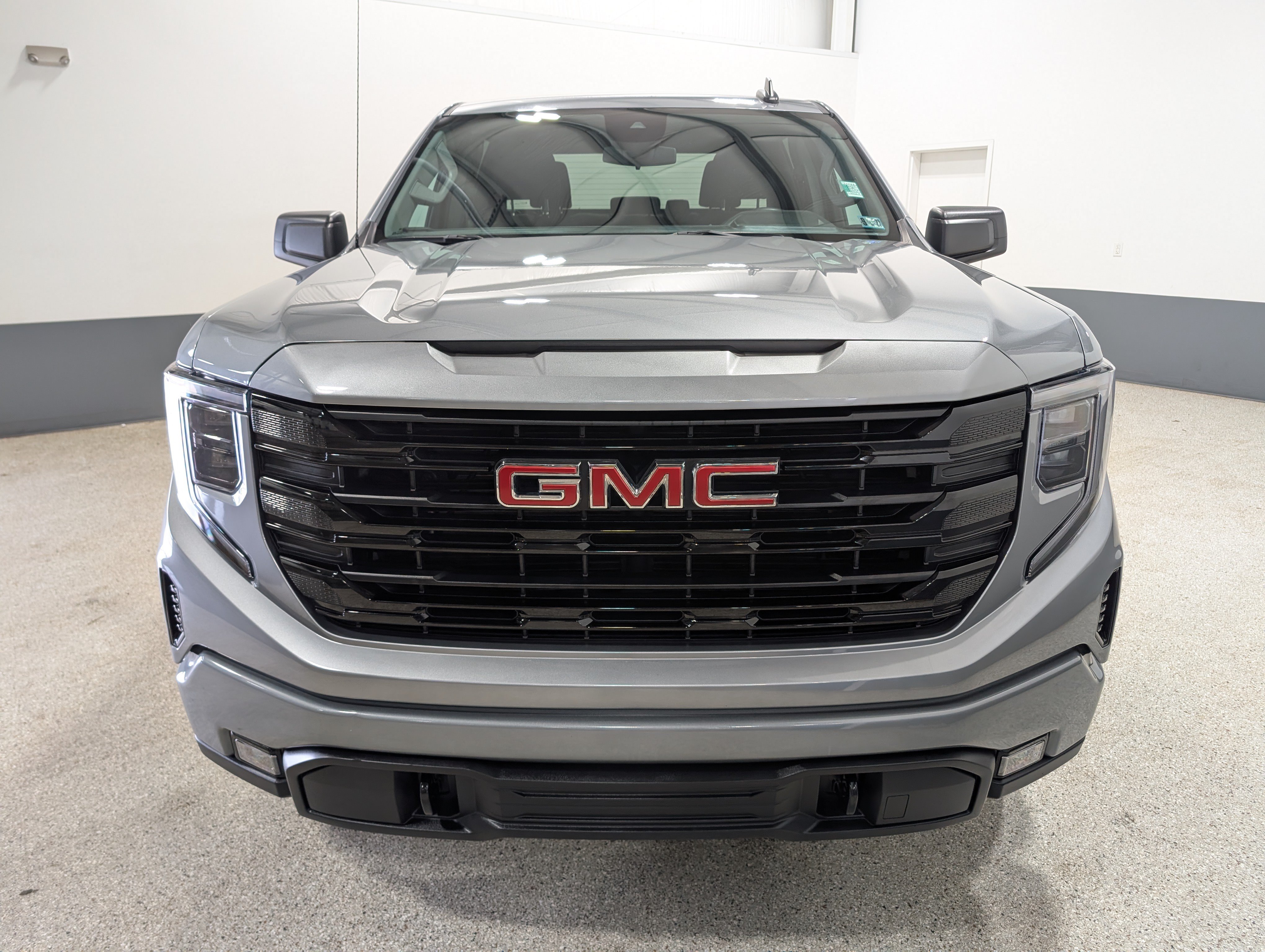 Used 2024 GMC Sierra 1500 Elevation w/ X31 Off-Road Package AWD/4WD image 8