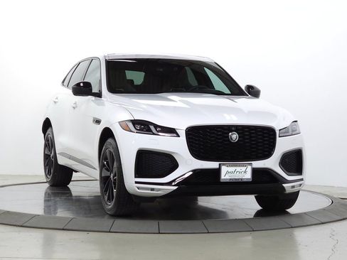 Used 2026 Jaguar F-PACE R-Dynamic S AWD/4WD image 11