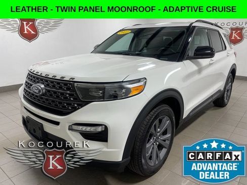 Used 2023 Ford Explorer XLT w/ Equipment Group 202A AWD/4WD image 3