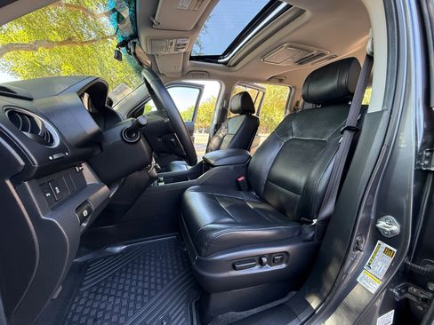 Used 2012 Honda Pilot Touring image 12