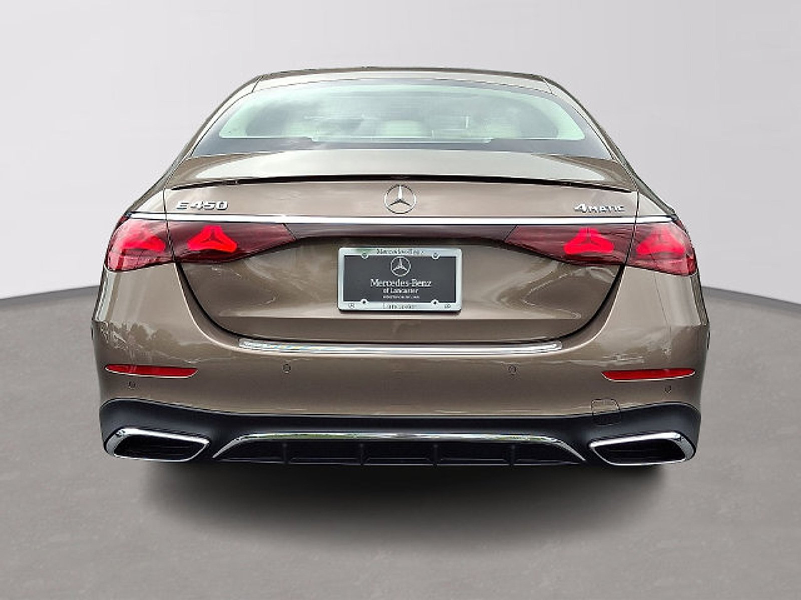 Used 2026 Mercedes-Benz E 450 4MATIC Sedan image 5