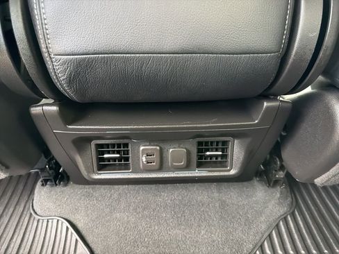 Used 2022 Chevrolet Silverado 1500 LT image 18