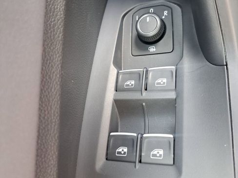 New 2026 Volkswagen Jetta SE image 16