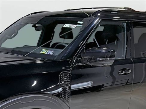 Used 2025 Nissan Armada PRO-4X AWD/4WD image 8