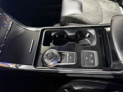Used 2019 Ford Edge ST w/ Equipment Group 401A AWD/4WD image 33