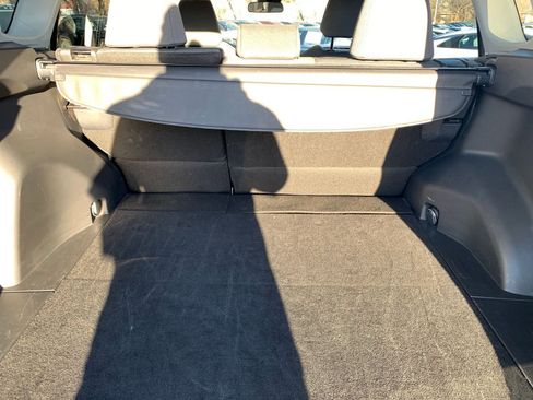 Used 2025 Toyota RAV4 XLE w/ Convenience Package image 33