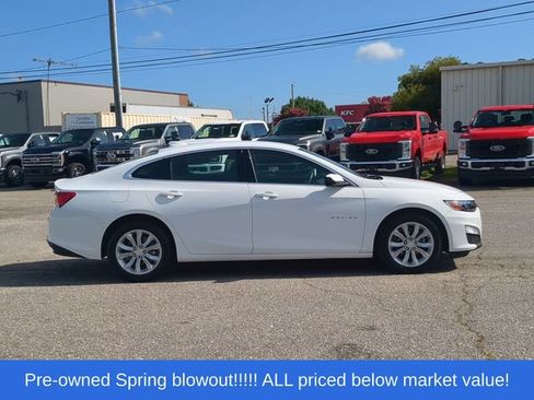Used 2025 Chevrolet Malibu LT FWD image 14