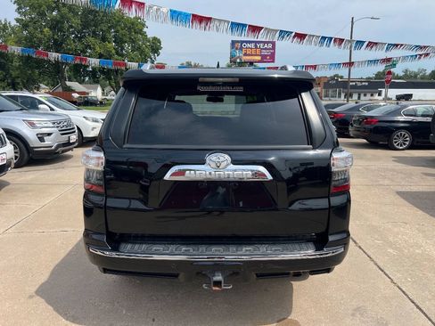 Used 2016 Toyota 4Runner Limited AWD/4WD image 7