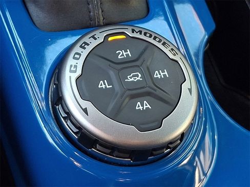 Used 2023 Ford Bronco Wildtrak image 25