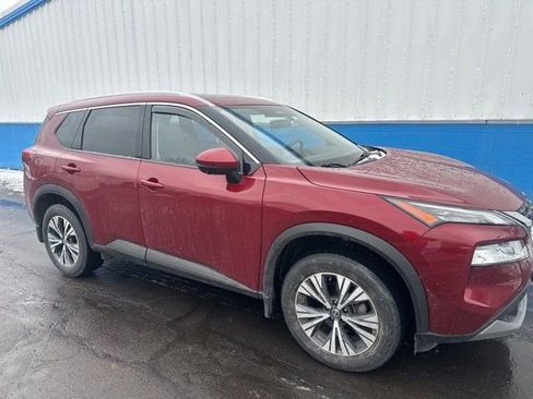 Used 2021 Nissan Rogue SV w/ Premium Package image 2