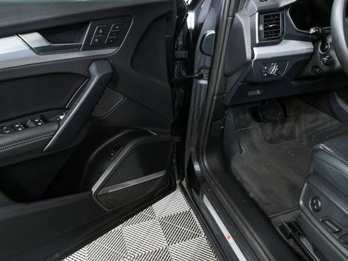 Used 2023 Audi Q5 2.0T Premium Plus w/ Premium Plus Package image 8