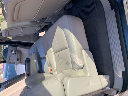 Used 2012 GMC Sierra 1500 SLT w/ SLT Convenience Package image 18