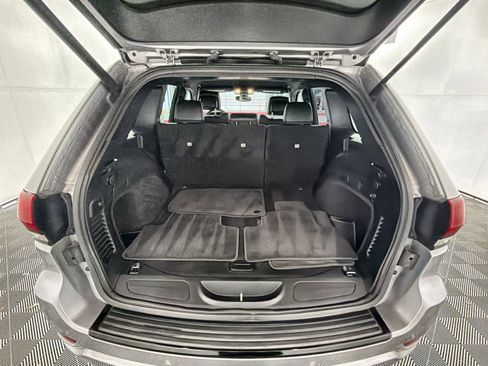 Used 2018 Jeep Grand Cherokee Altitude image 25