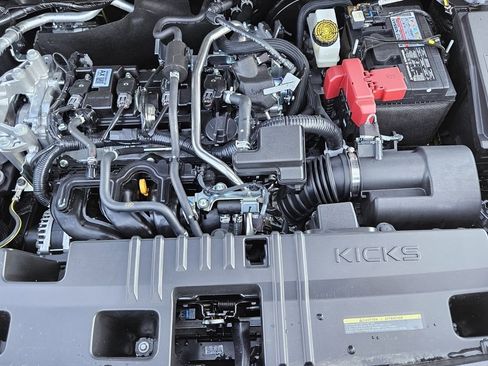 New 2026 Nissan Kicks SR image 19