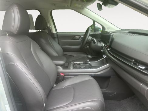 New 2026 Kia Carnival SX w/ SX Dark Edition Package FWD image 15