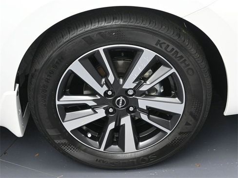 New 2025 Nissan Versa SV w/ Trunk Package image 6