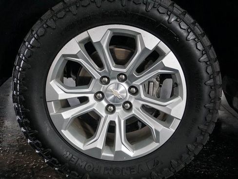 Used 2023 Chevrolet Silverado 1500 LTZ image 4