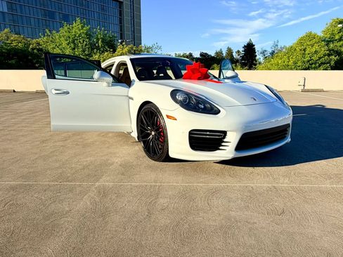Used 2015 Porsche Panamera GTS AWD/4WD image 74