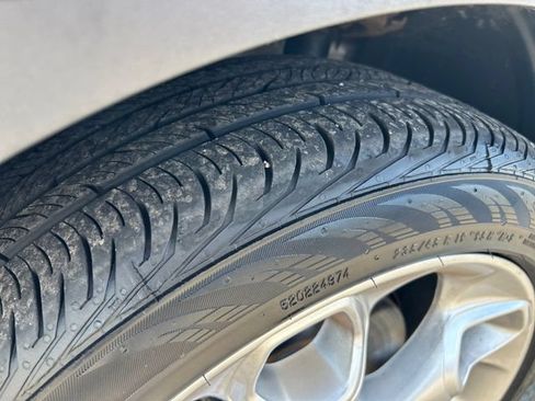 Used 2016 Ford Escape Titanium w/ Equipment Group 301A AWD/4WD image 24