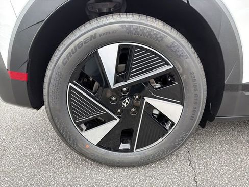 New 2026 Hyundai Ioniq 5 SE image 18