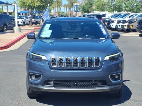 Used 2021 Jeep Cherokee Limited w/ Trailer Tow Group AWD/4WD image 2