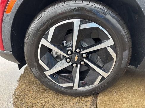 New 2026 Chevrolet Equinox EV LT AWD/4WD image 11