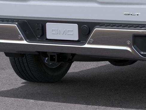 New 2026 GMC Sierra 1500 SLT image 14