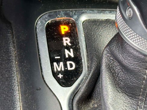 Used 2020 Jeep Wrangler Unlimited Sahara AWD/4WD image 26
