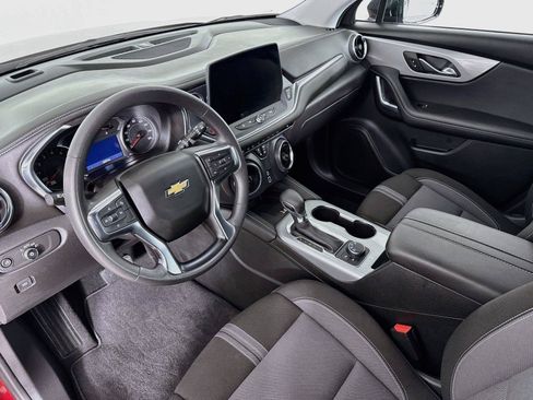 Used 2025 Chevrolet Blazer LT w/ Convenience Package AWD/4WD image 14
