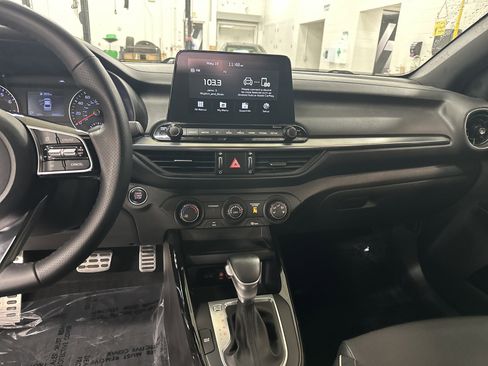 Used 2021 Kia Forte GT-Line FWD image 30