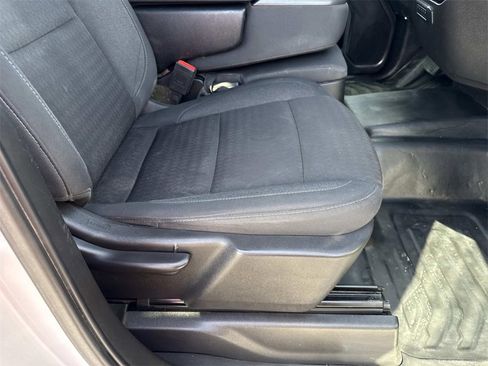 Used 2024 Chevrolet Silverado 2500 LT w/ Convenience Package image 27